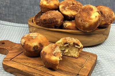 Quick Cinnamon Crumble & Sultana Mini Muffins