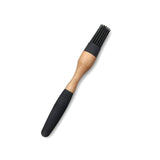 Round Pastry Brush - Beech/Silicone 22cm