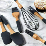 Round Pastry Brush - Beech/Silicone 22cm