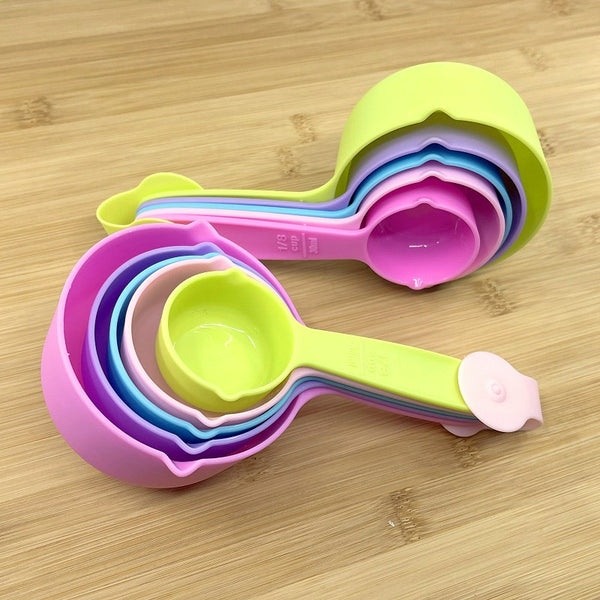 Plastic Measuring Cups + Spoons